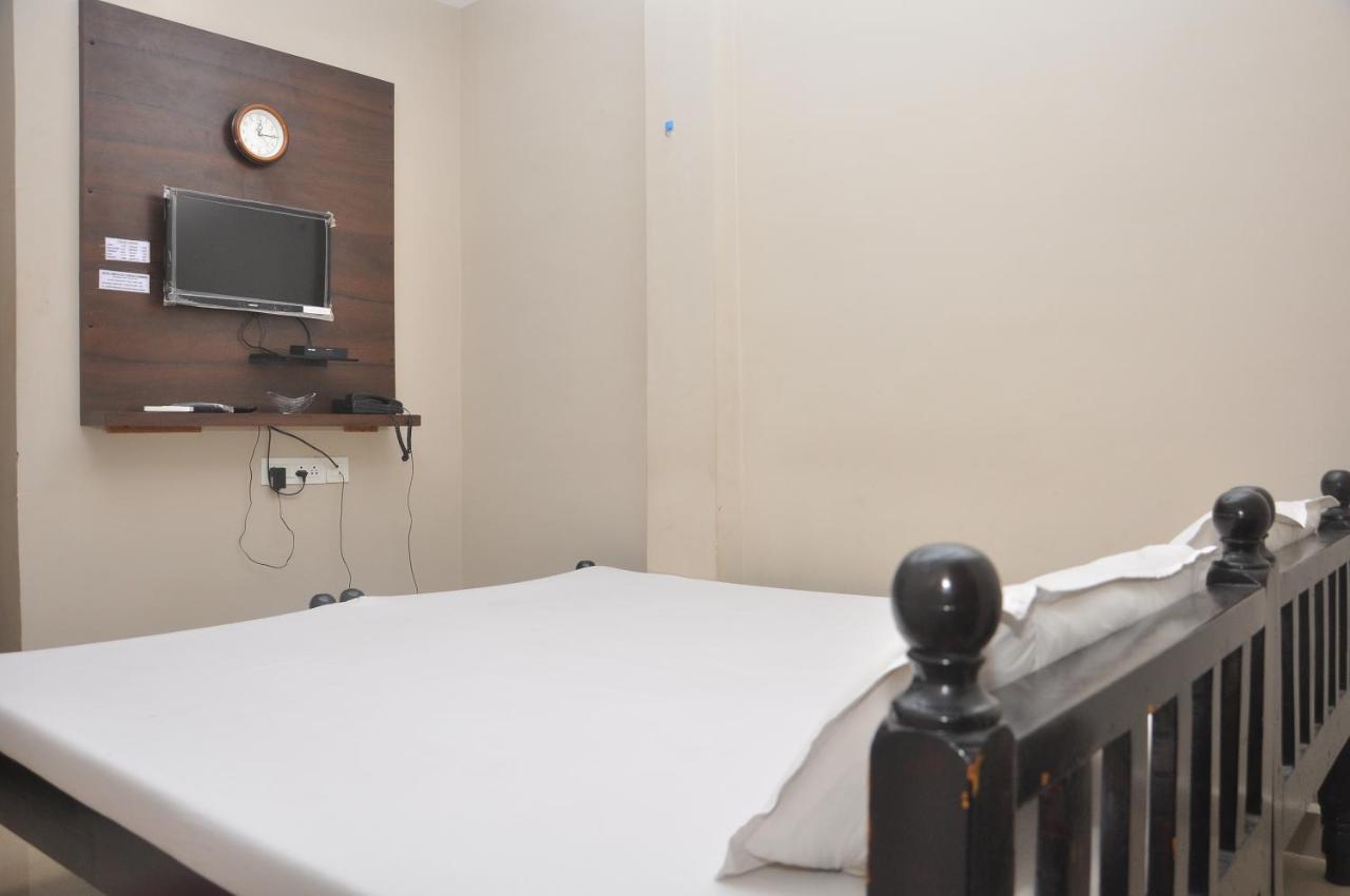 Hotel Temple City Papanasam ภายนอก รูปภาพ
