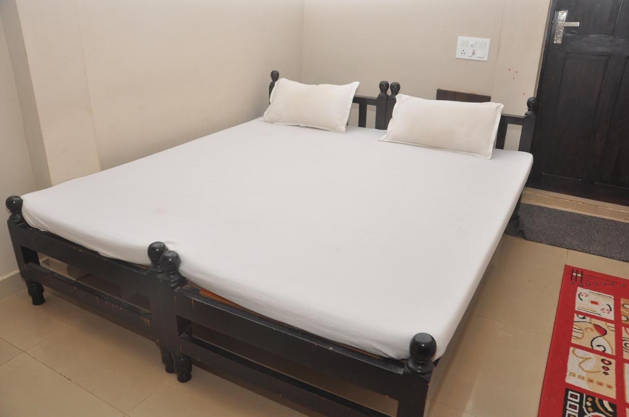 Hotel Temple City Papanasam ภายนอก รูปภาพ