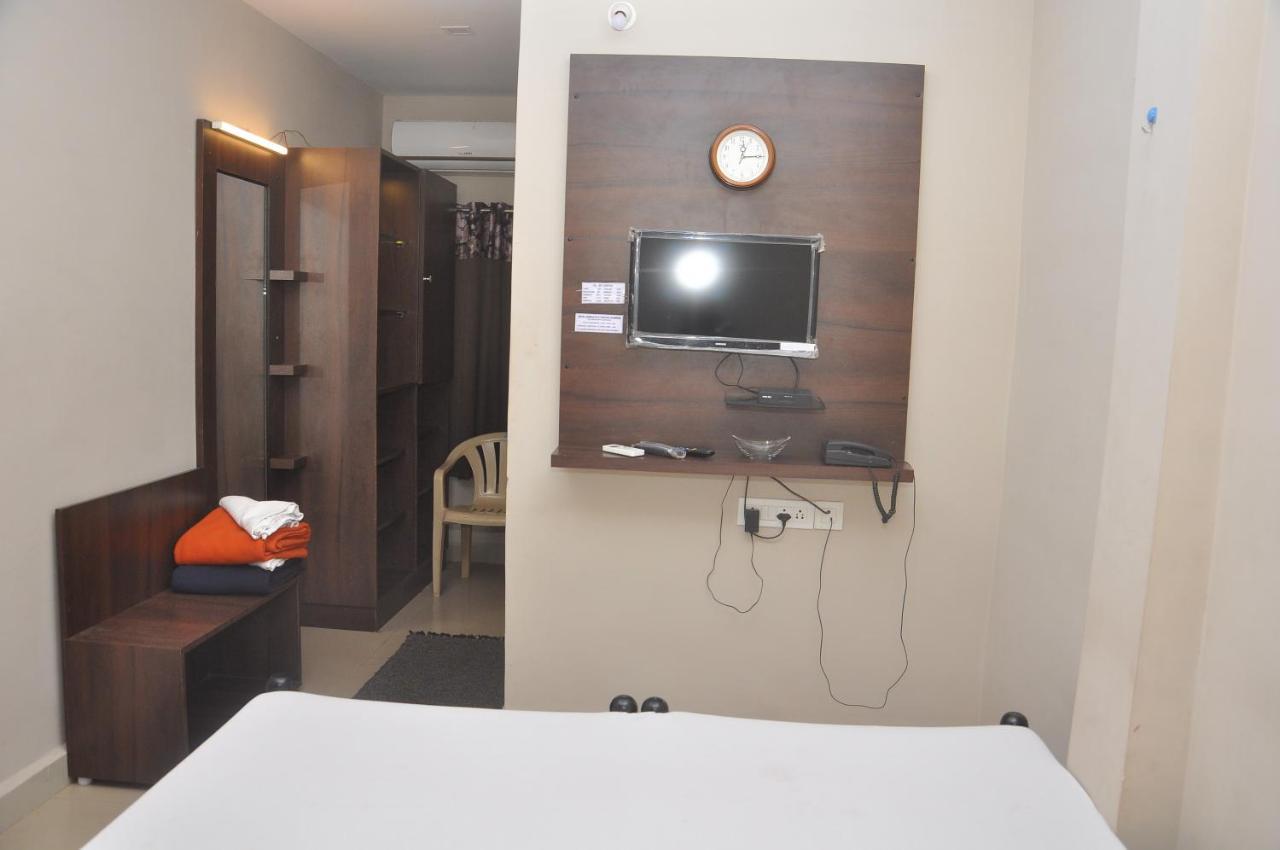 Hotel Temple City Papanasam ภายนอก รูปภาพ
