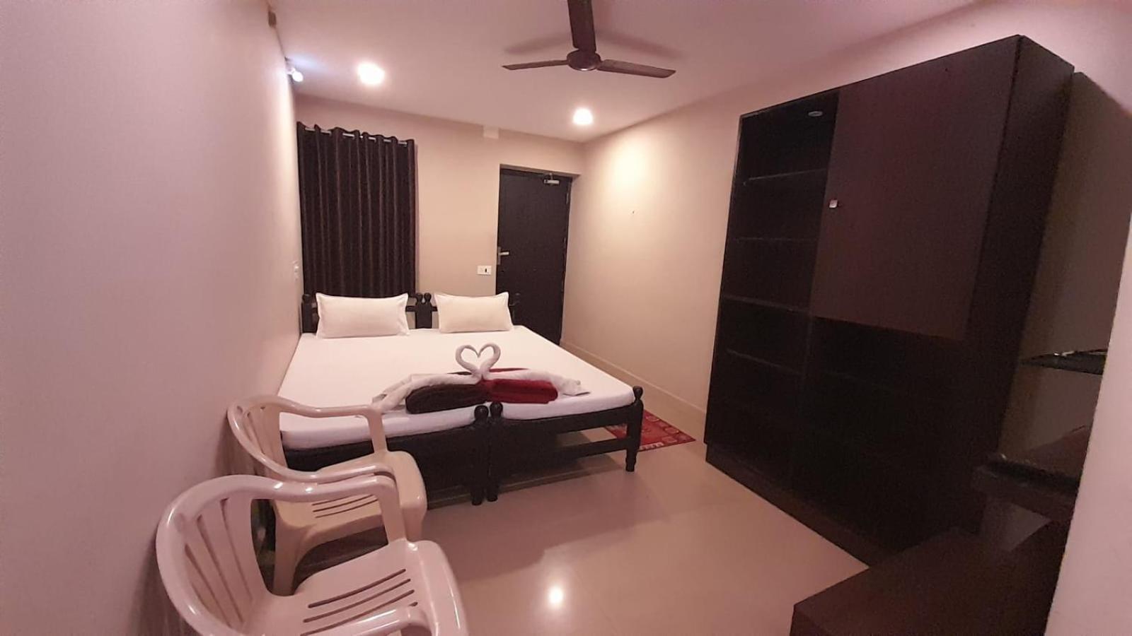 Hotel Temple City Papanasam ภายนอก รูปภาพ